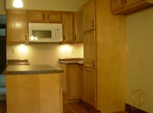 N72W13869 Good Hope Rd, Menomonee Falls, WI 53051