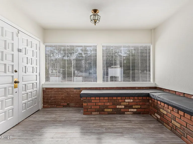 5401 E Exeter Blvd — Photo 10