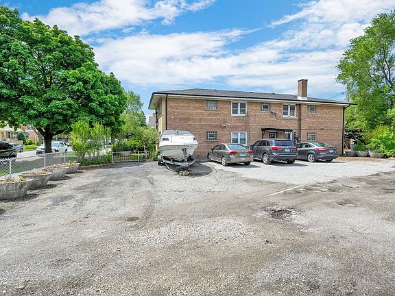 3rd image of 5300 S Kolin Ave