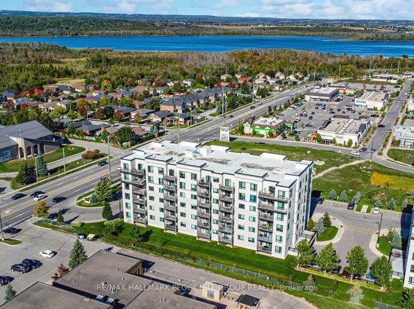 295 Cundles Rd E #404, Barrie, ON L4M 0K8