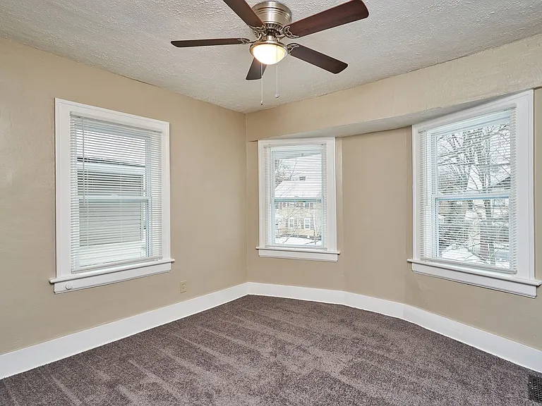 346 Beechwood Dr — Photo 10