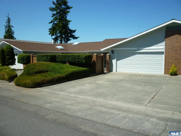 102A Hilltop Dr, Sequim, WA 98382