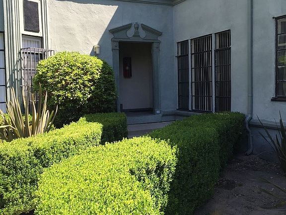 3rd image of 5411 1/2 One Fernwood Ave #3801943