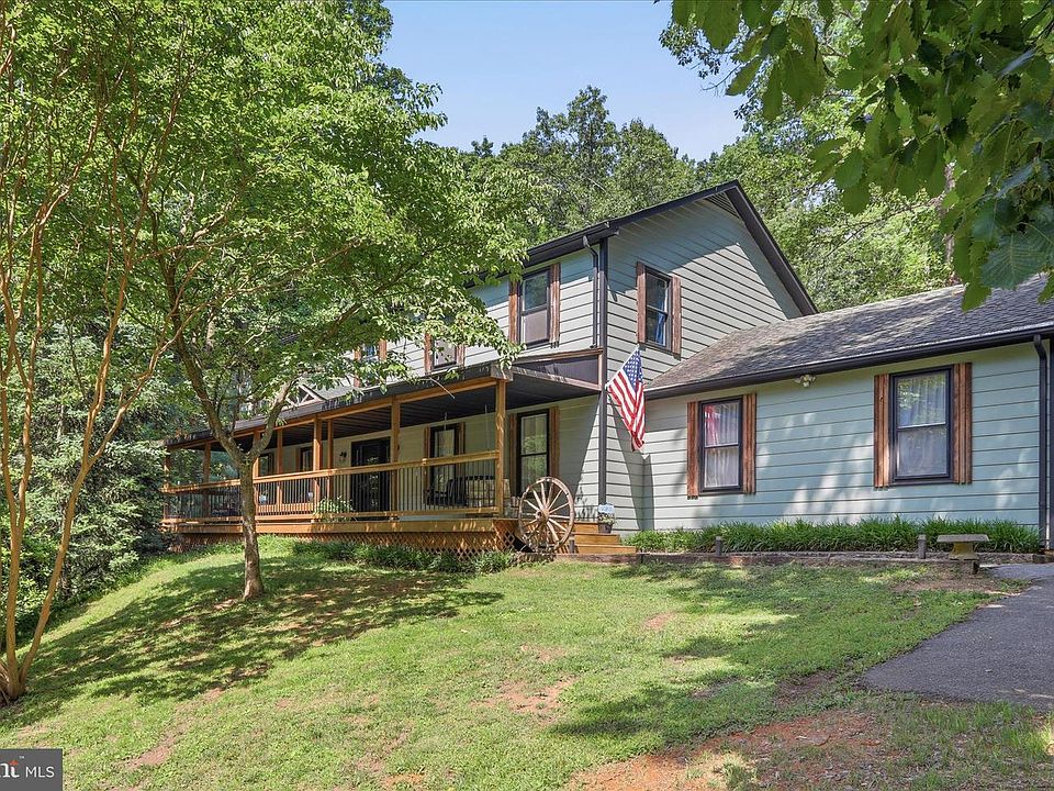 1st image of 137 Old Forest Cir