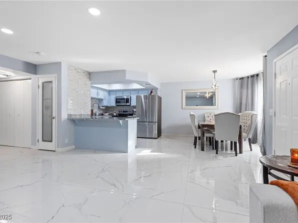7708 Coralite Dr Unit 202, Las Vegas, NV 89128