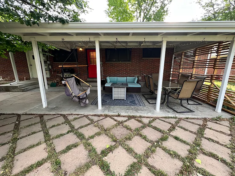 130 S Depew St #BASEMENT — Photo 1
