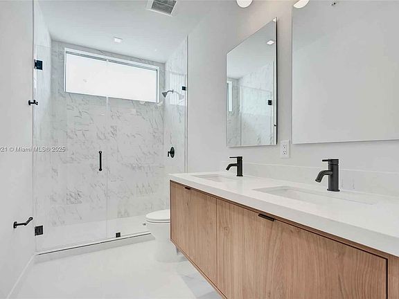2nd image of 529 NE 61st St #1
