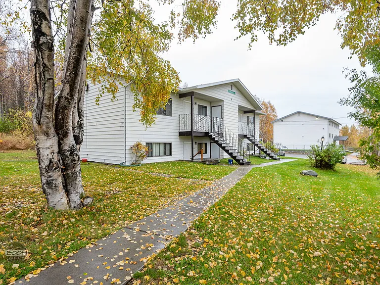 1251 W Patricia Ave #4 — Photo 33