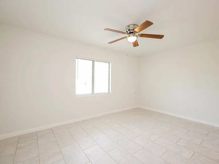7636 Carrier Rd — Photo 10