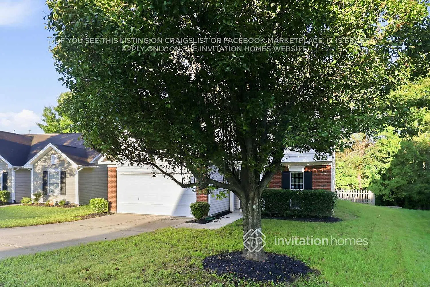2621 Forest Grove Ct Charlotte, NC 28269 — Photo 4
