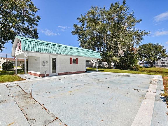 3rd image of 5036 Shore Line Dr