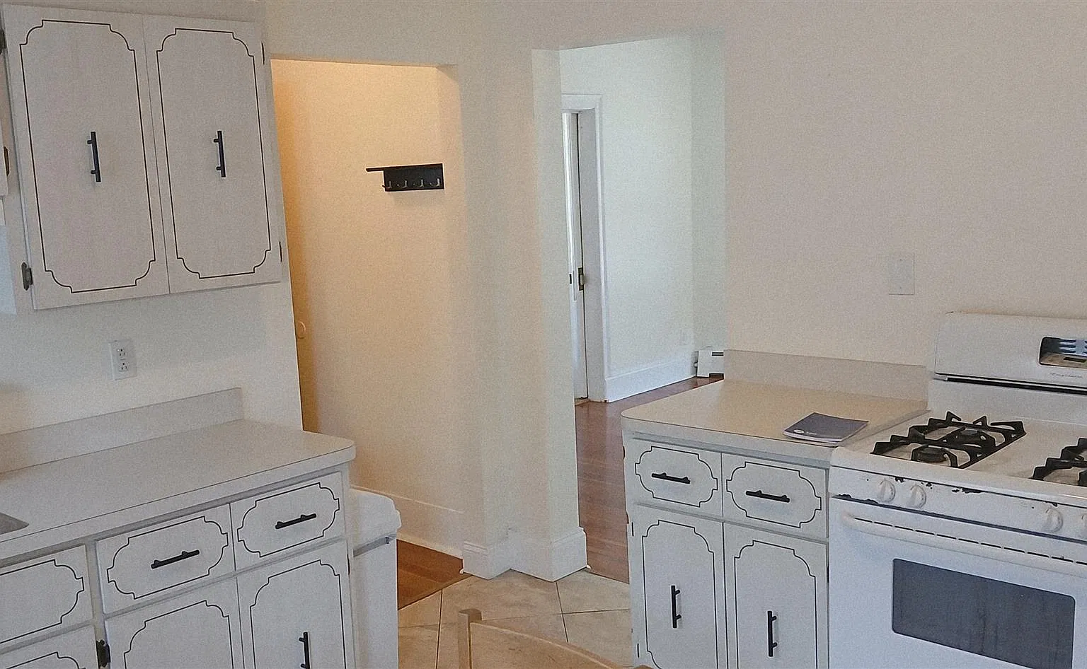 1 bed, 440 sqft, $2,200 — Photo 3