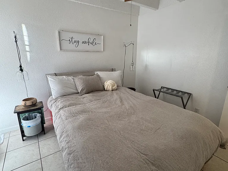 1100 Alvarado Dr SE — Photo 8
