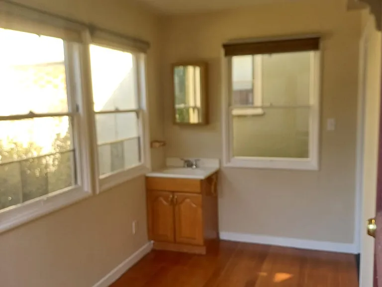 437 Athol Ave #A — Photo 22