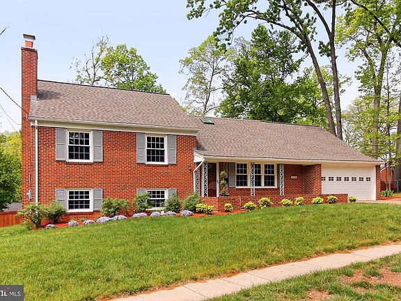 2nd image of 4502 Mullen Ln