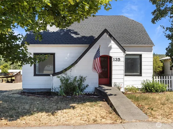 135 E Broadway Street, Goldendale, WA 98620
