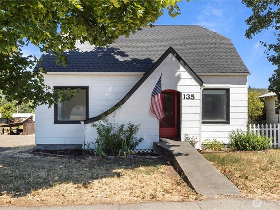 135 E Broadway Street, Goldendale, WA 98620