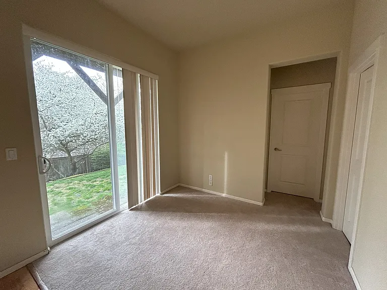 Kennewick Pl NE — Photo 14