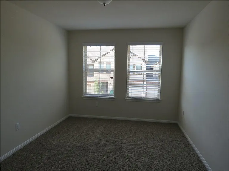 2304 S Lakeline Blvd #432 — Photo 23