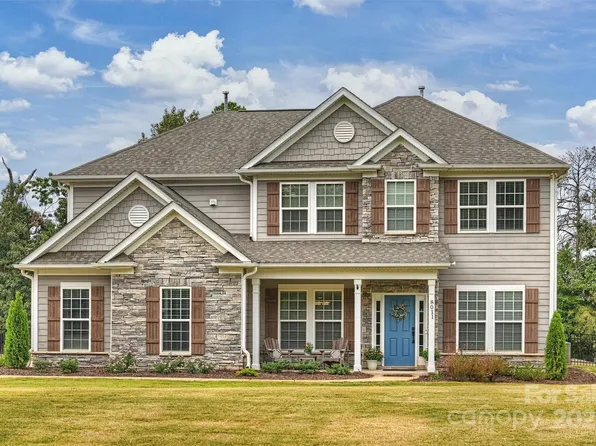 8011 Caliterra Dr, Mint Hill, NC 28227