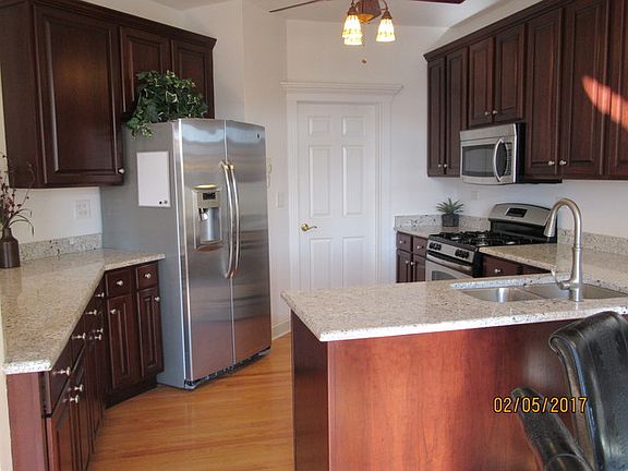 5th image of 11105 Karen Dr