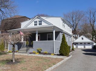 35 Hollow Wood Ln UNIT 2, Greenwich, CT 06831