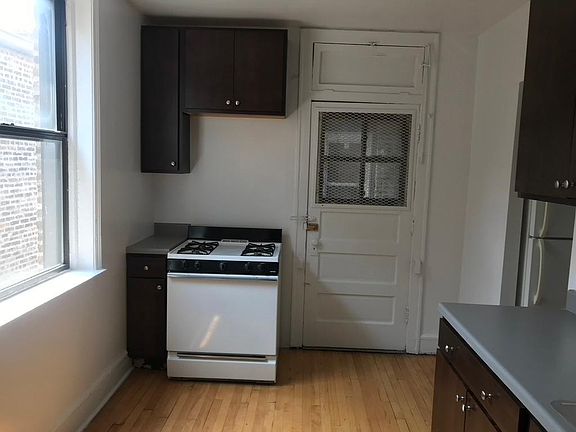 3rd image of 2340 N Spaulding Ave #3A