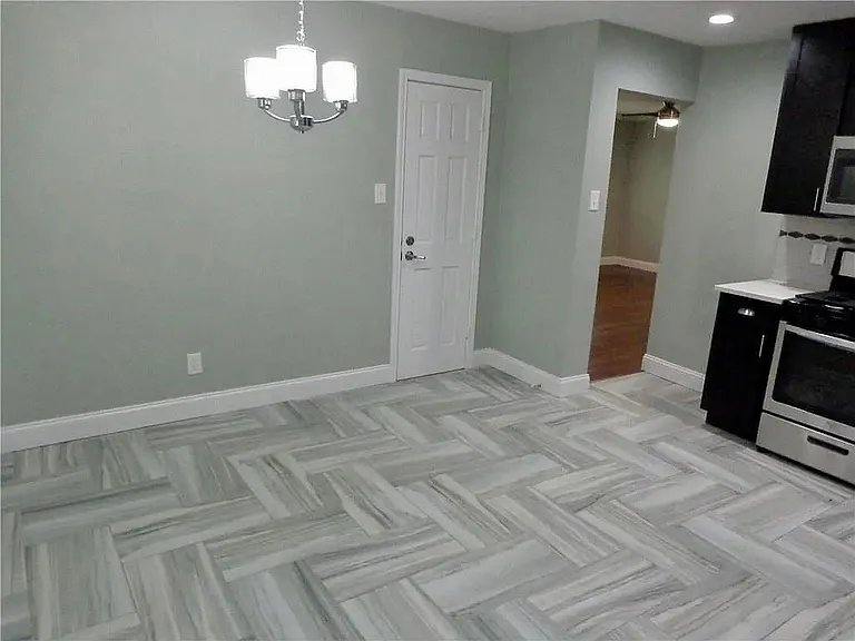 727 Nottingham Dr — Photo 7