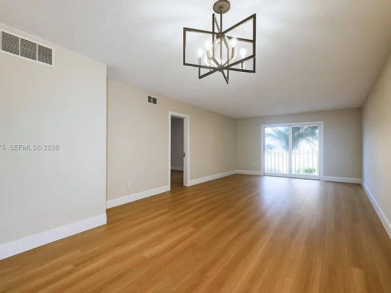333 NW 17th Ct #203 — Photo 8