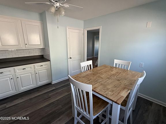 5th image of 49 Ridge Pl