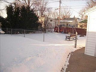3rd image of 1403 Josephine St