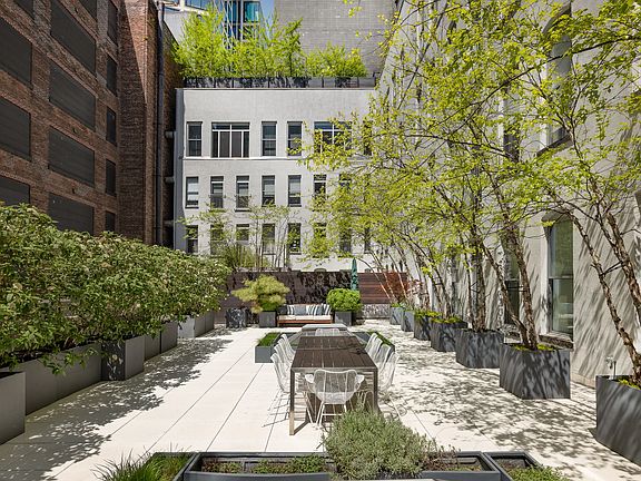 2nd image of 532 W 22nd St APT 2A
