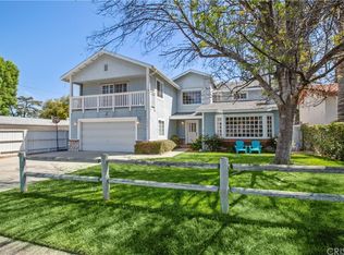 5426 Royer Ave, Woodland Hills, CA 91367