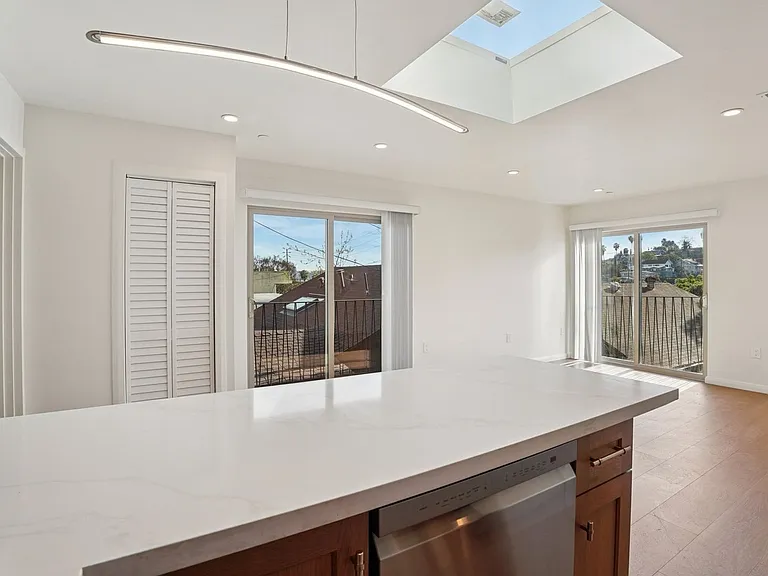 6162 Oak Crest Way — Photo 13