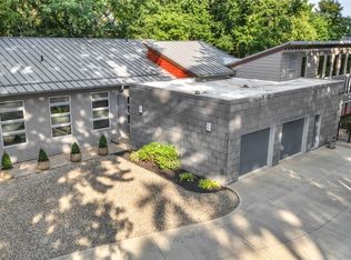 36620 Ridge Rd, Willoughby, OH 44094