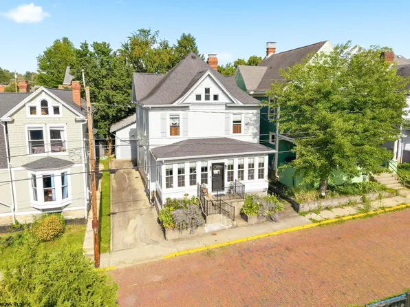 257 Morris St, Morgantown, WV 26501