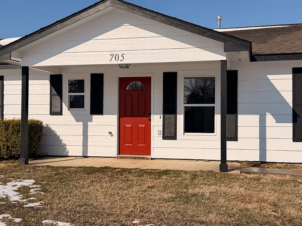 705 Palmetto Rd
