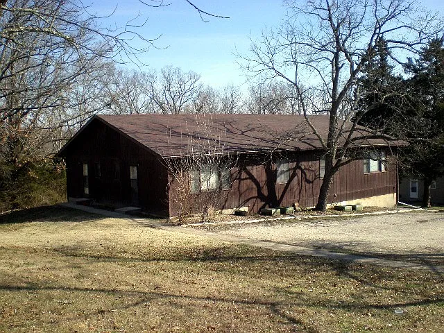 940 Meriweather Ct — Photo 1