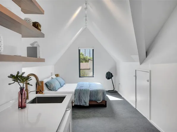 52 Waller St APT A, Austin, TX 78702