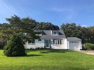 31 Astor Ct, Commack, NY 11725