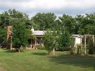 92 Cardinal Rd, Rosanky, TX 78953