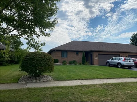 689 Apple Blossom Ln — Photo 3