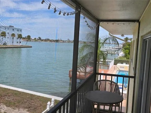 175 55th Ave APT 204, Saint Pete Beach, FL 33706