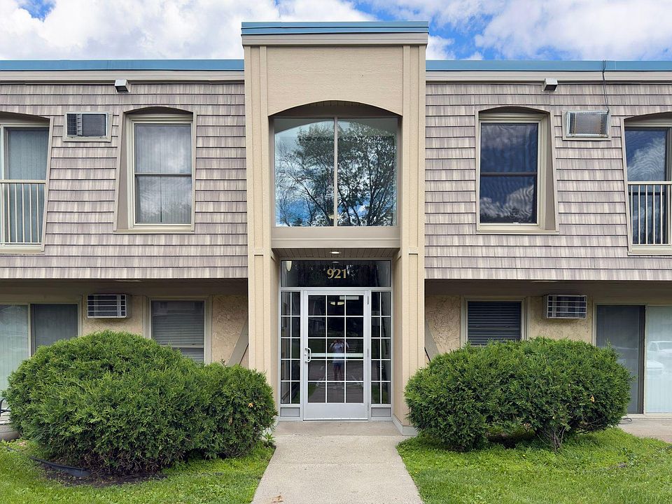 1st image of 921 11th Ave S APT 5