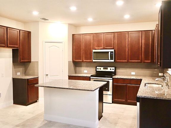 3rd image of 10236 Fox Springs Dr