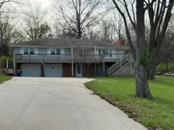 131 R St, Lees Summit, MO 64086