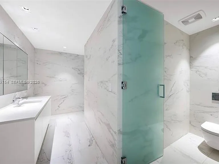 1000 Biscayne Blvd #1201 — Photo 44