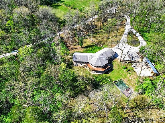 3rd image of 2567 Sugar Lake Rd