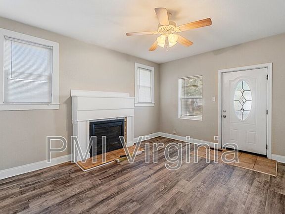 5th image of 215 E Ocean Ave
