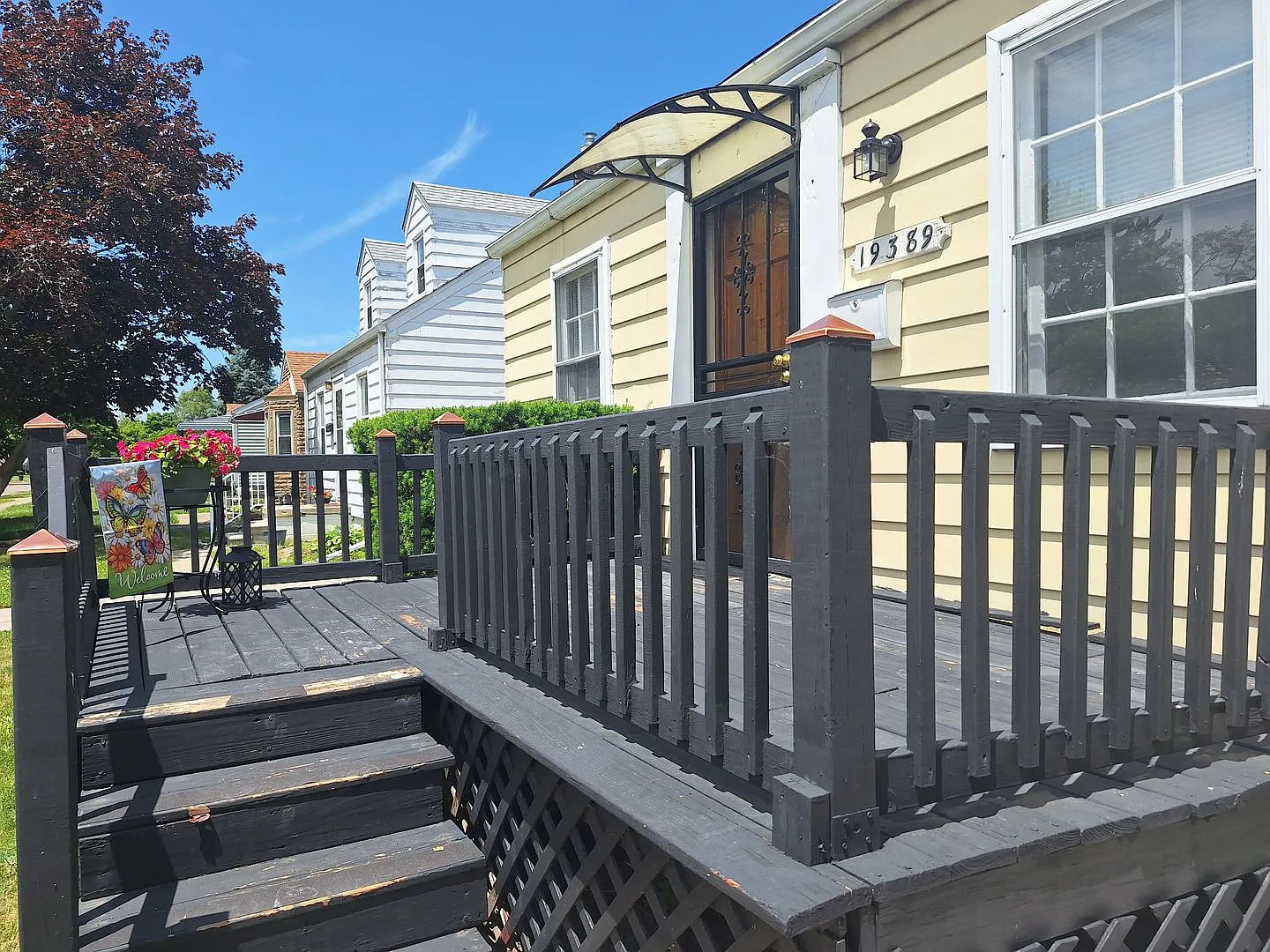 Charming 2 bedroom home in Harper Woods — Photo 3